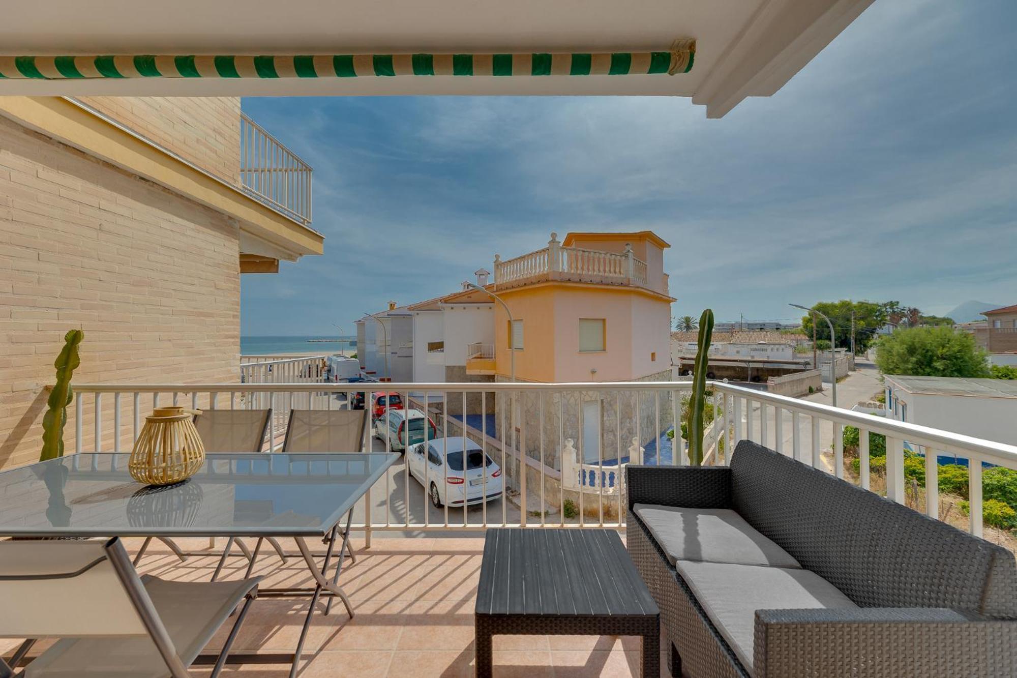 Primera Linea Playa * Denia